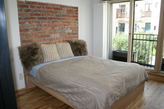 Cihly z původní budovy